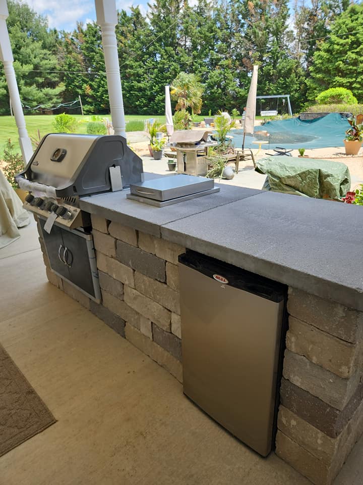 Outdoor Kitchens